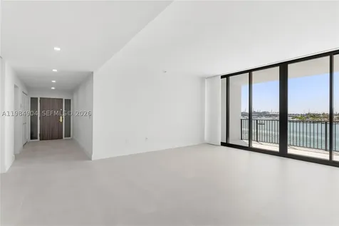 1000 Venetian Way Miami FL 33139