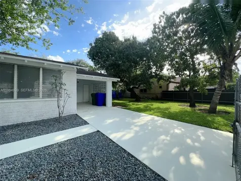 2400 NW 15th Street Miami FL 33125