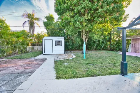 6424 SW 20th Street Miramar FL 33023