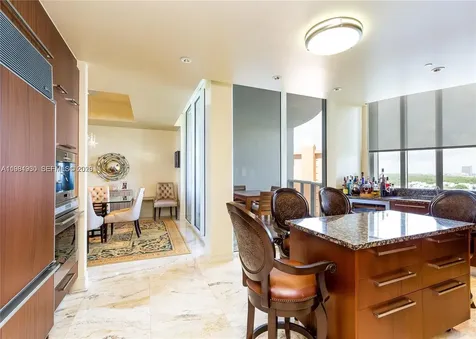16001 Collins Avenue Sunny Isles Beach FL 33160