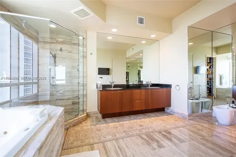 16001 Collins Avenue Sunny Isles Beach FL 33160