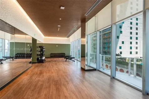 77 SE 5th Street Miami FL 33131