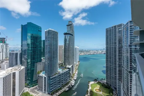 77 SE 5th Street Miami FL 33131