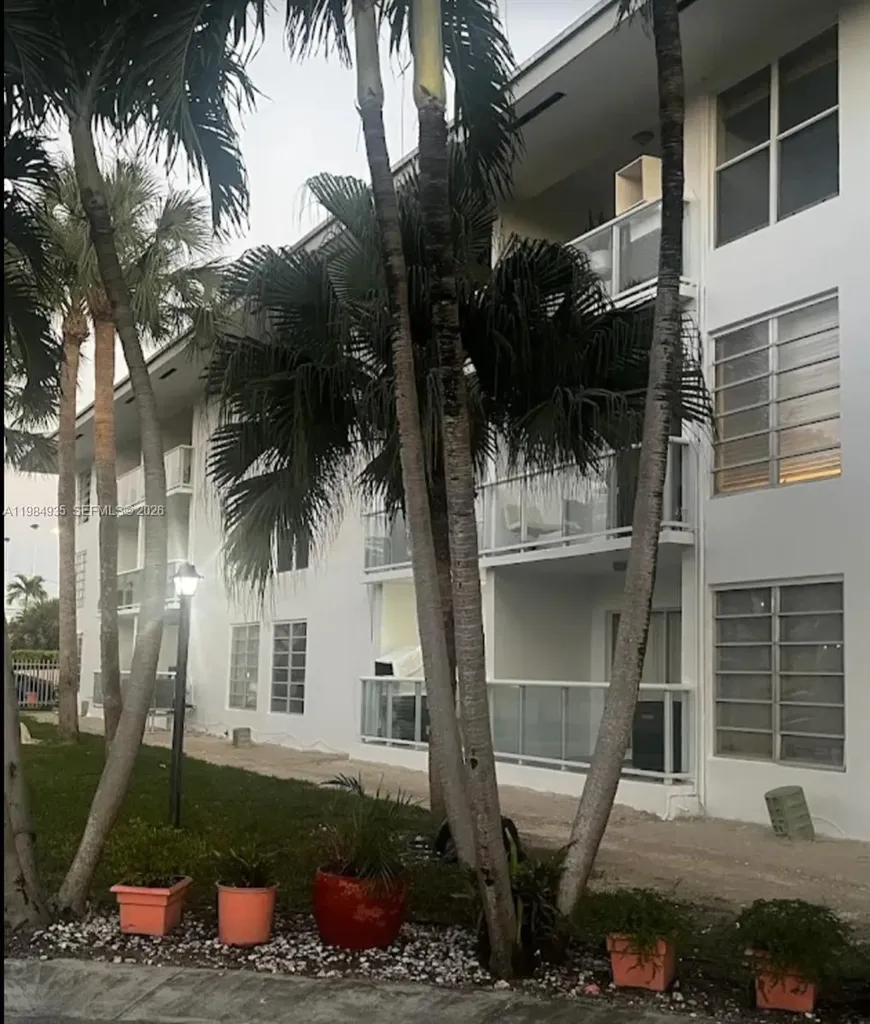 1600 NE 114th Street North Miami Beach FL 33181