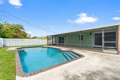 19900 SW 87th Court Cutler Bay FL 33157