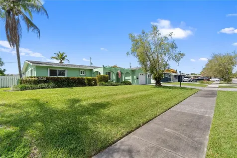 19900 SW 87th Court Cutler Bay FL 33157