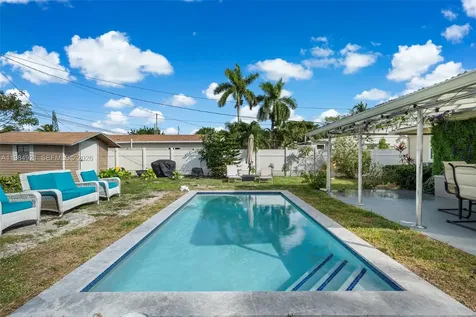 1935 Arthur Street Hollywood FL 33020