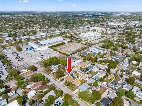 1935 Arthur Street Hollywood FL 33020