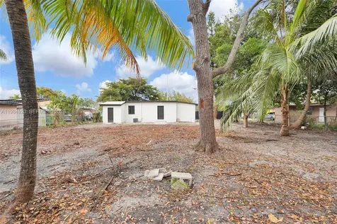 1830 NW 135th Street Miami FL 33167