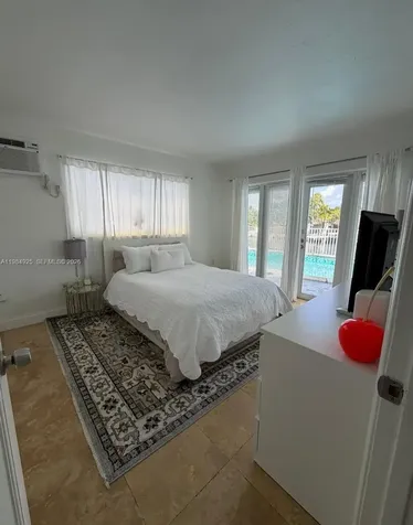 2185 NE 123rd Street North Miami FL 33181