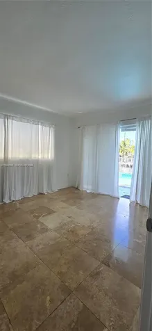 2185 NE 123rd Street North Miami FL 33181