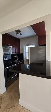 2185 NE 123rd Street North Miami FL 33181