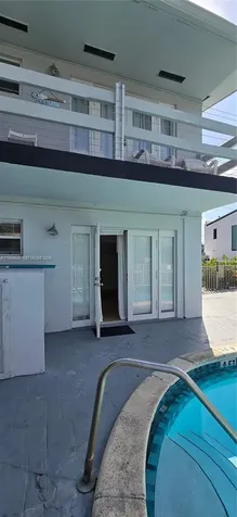 2185 NE 123rd Street North Miami FL 33181