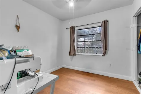 2490 NW 59th Street Miami FL 33142