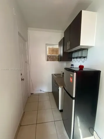2490 NW 59th Street Miami FL 33142