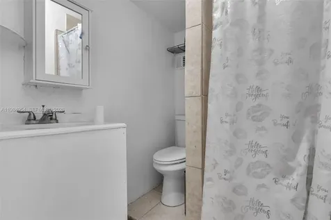 2490 NW 59th Street Miami FL 33142
