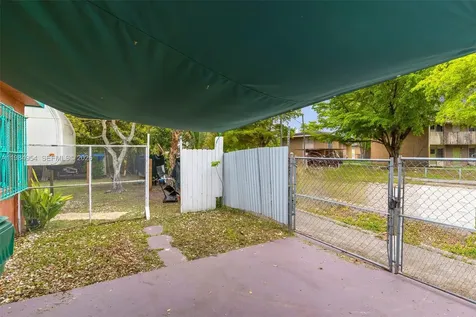 2490 NW 59th Street Miami FL 33142