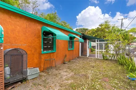 2490 NW 59th Street Miami FL 33142