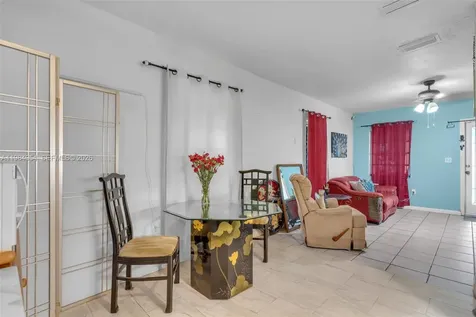 2490 NW 59th Street Miami FL 33142