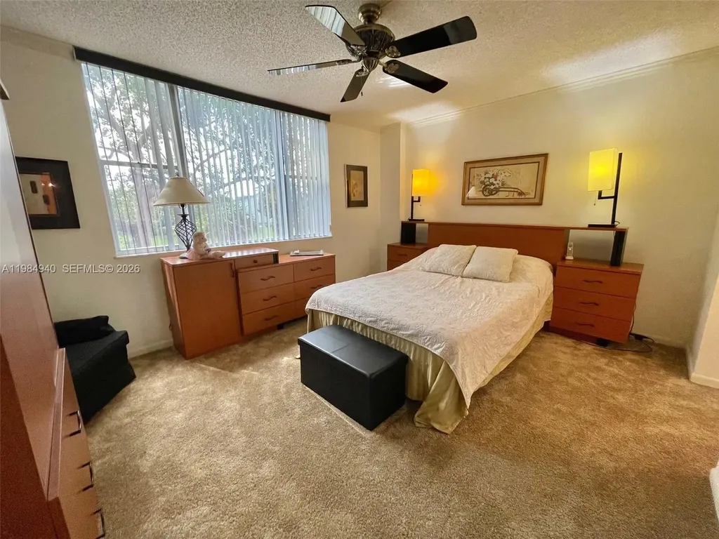 3850 Washington Street Hollywood FL 33021