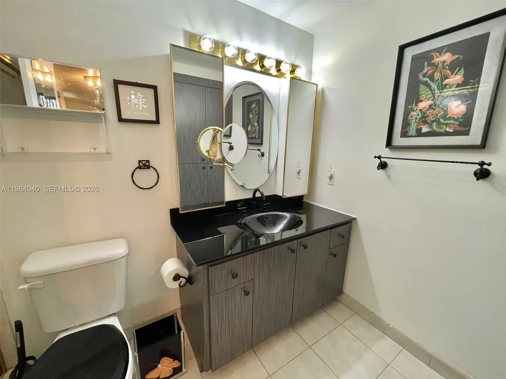 3850 Washington Street Hollywood FL 33021