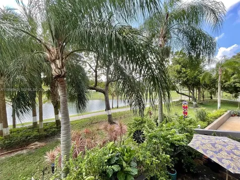 3850 Washington Street Hollywood FL 33021