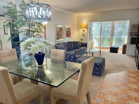3850 Washington Street Hollywood FL 33021
