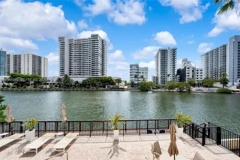 2455 Flamingo Drive Miami Beach FL 33140
