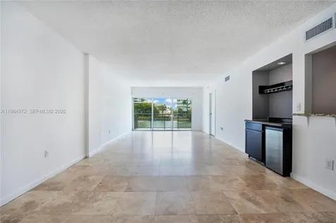 2455 Flamingo Drive Miami Beach FL 33140