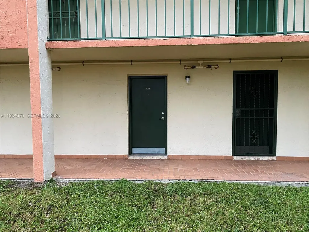 9405 W Flagler Street Miami FL 33174