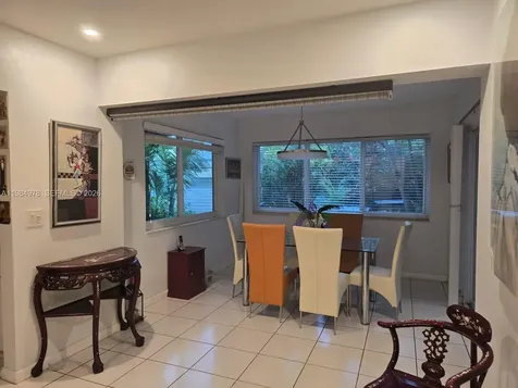 2321 N 57th Avenue Hollywood FL 33021