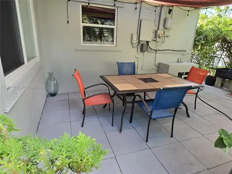 2321 N 57th Avenue Hollywood FL 33021