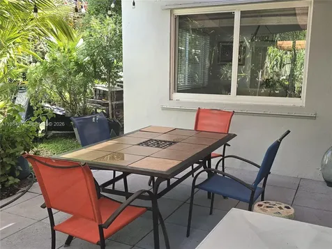 2321 N 57th Avenue Hollywood FL 33021