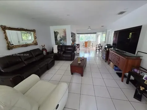 2321 N 57th Avenue Hollywood FL 33021