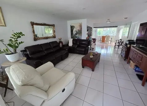 2321 N 57th Avenue Hollywood FL 33021