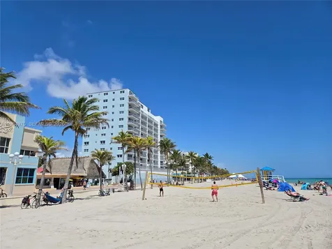 2247 Jackson Street Hollywood FL 33020