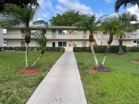 279 Markham M Deerfield Beach FL 33442