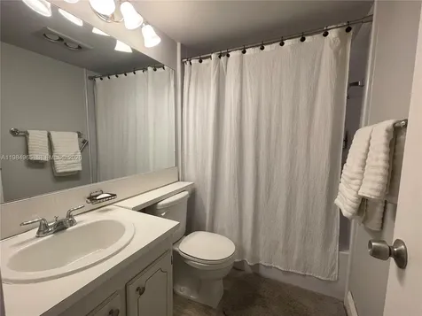 279 Markham M Deerfield Beach FL 33442