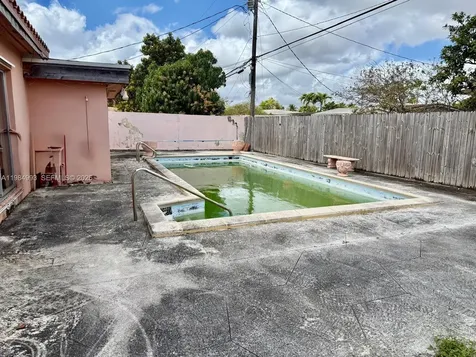 10201 SW 35th Street Miami FL 33165
