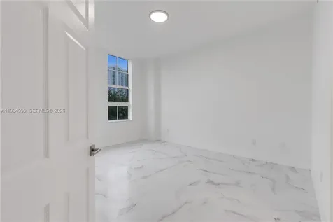 3001 NE 185th Street Aventura FL 33180