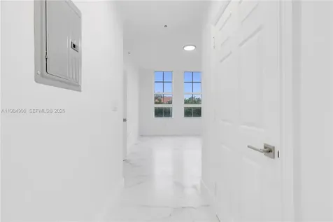 3001 NE 185th Street Aventura FL 33180