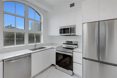 3001 NE 185th Street Aventura FL 33180