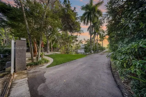 5981 SW 136th Street Pinecrest FL 33156