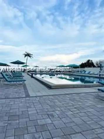 Hollywood FL 33019
