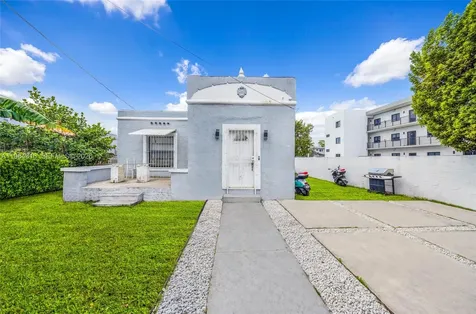 844 NW 29th Street Miami FL 33127