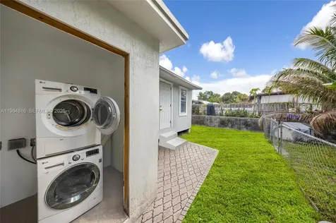 844 NW 29th Street Miami FL 33127