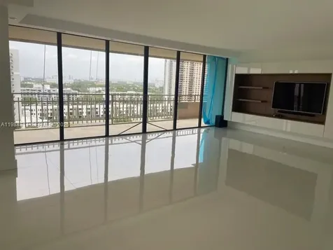 11113 Biscayne Boulevard Miami FL 33181