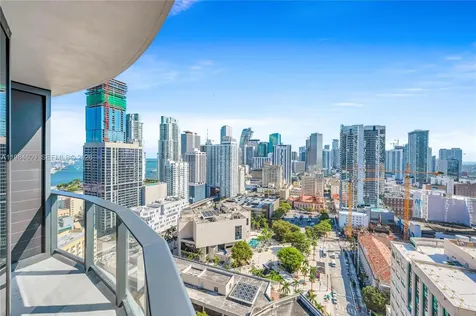 121 NE 5th Street Miami FL 33130