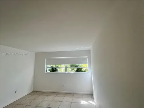 3522 NE 171st Street North Miami Beach FL 33160