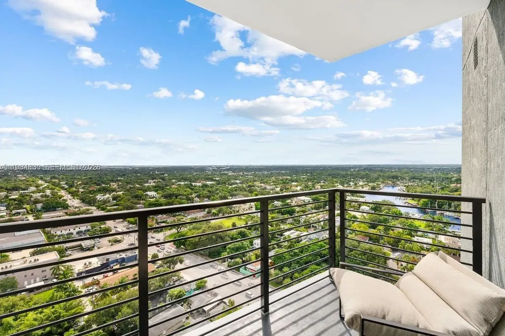 307 SW 5th Street Fort Lauderdale FL 33315
